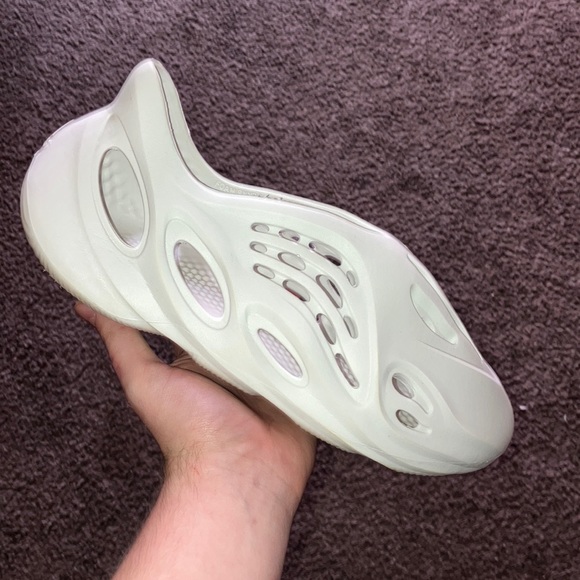Yeezy foam runners - Picture 2 of 4